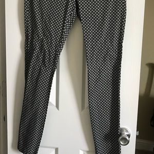 I’m selling pant..it’s almost new.